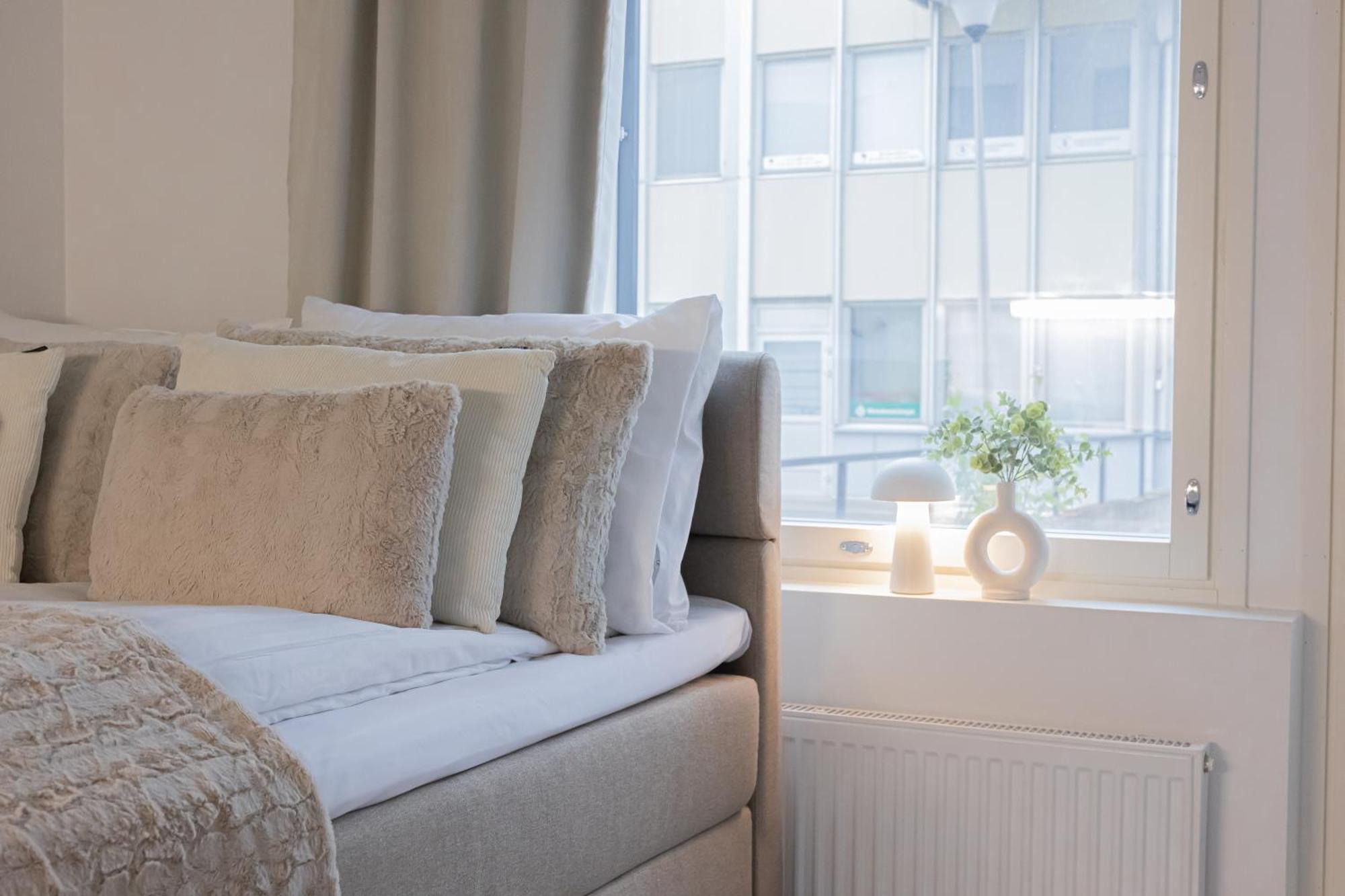 Arctic City Suites By Booklapland Рованиеми Экстерьер фото